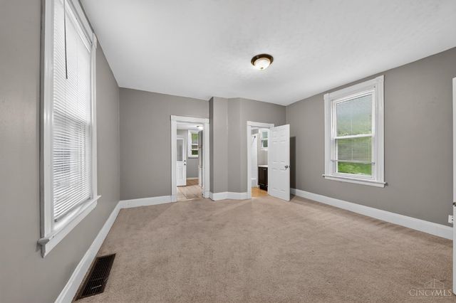 1825 Elm Ave, Norwood, OH 45212