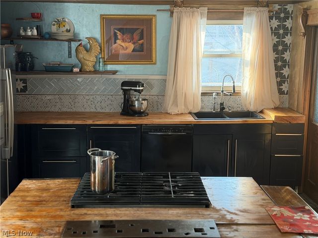 450 Washington Avenue, Lorain, OH 44052