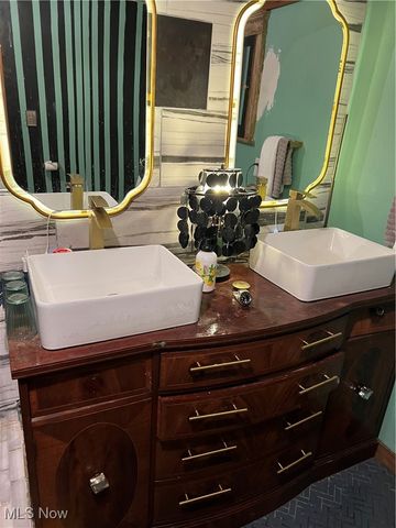 450 Washington Avenue, Lorain, OH 44052