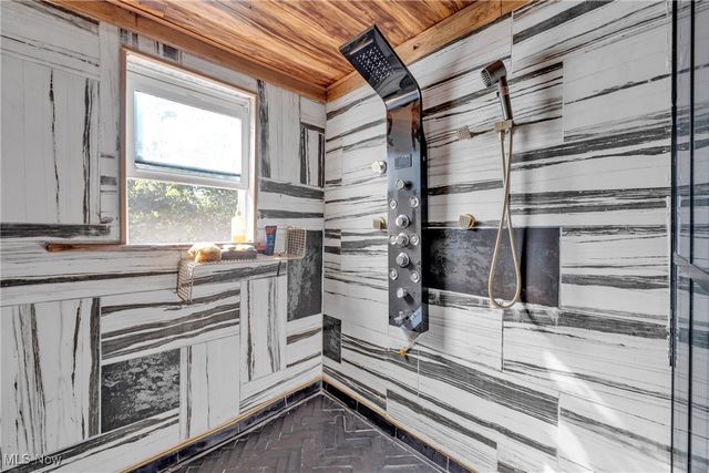 450 Washington Avenue, Lorain, OH 44052