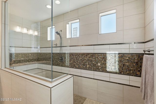 2443 E Copper Valley Way, Green Valley, AZ 85614