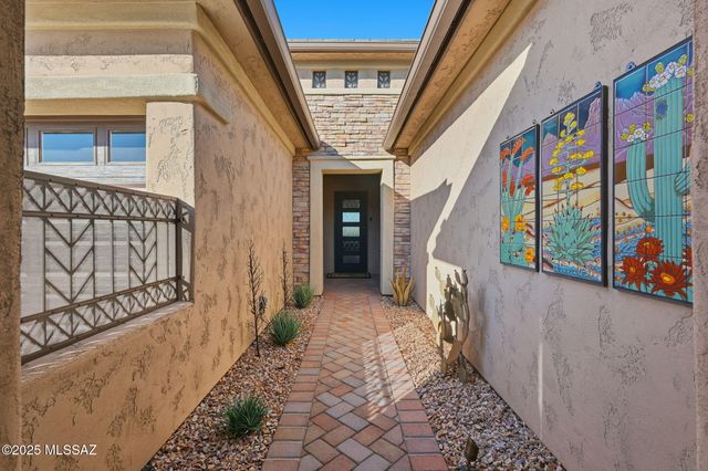 2443 E Copper Valley Way, Green Valley, AZ 85614