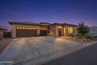 2443 E Copper Valley Way, Green Valley, AZ 85614