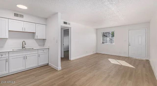 2615 E GREENWAY Road 20, Phoenix, AZ 85032