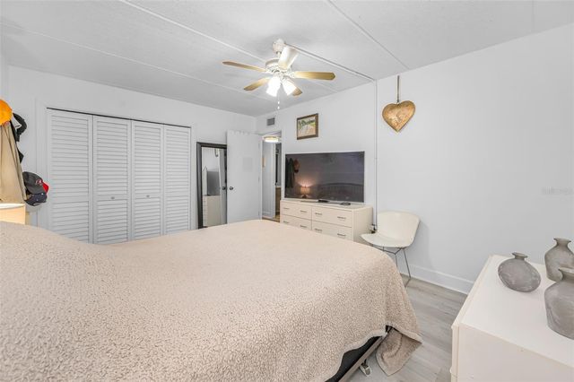 2 N FERNWOOD AVENUE 25, Clearwater, FL 33765