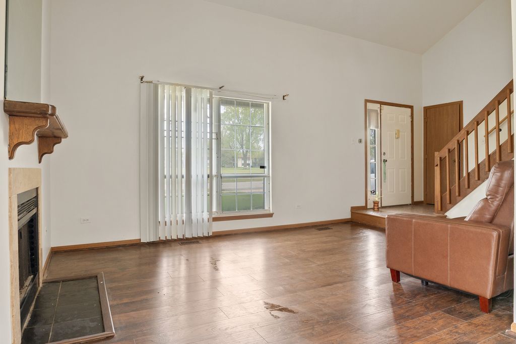 19401 Hickory Place, Country Club Hills, IL 60478 — photo 4