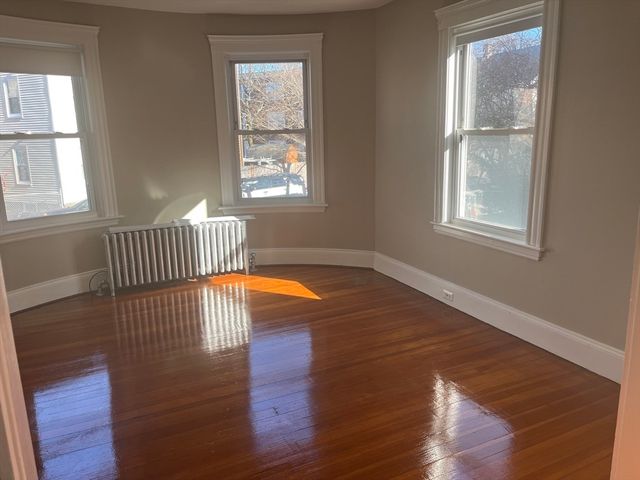 25 Bradwood St 1, Boston, MA 02131