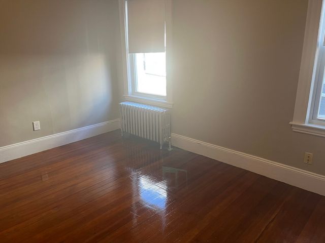 25 Bradwood St 1, Boston, MA 02131