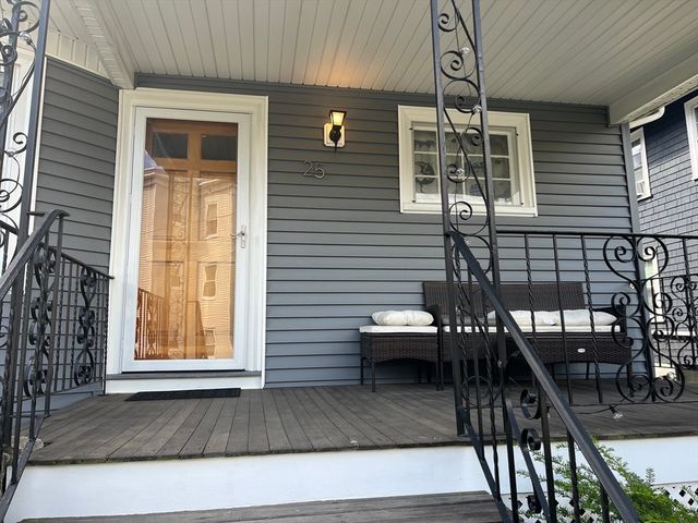 25 Bradwood St 1, Boston, MA 02131