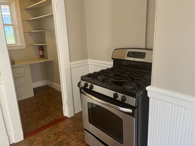 25 Bradwood St 1, Boston, MA 02131