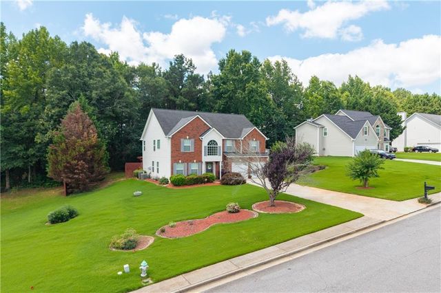 1835 Winding Crossing Trail, Fairburn, GA 30213