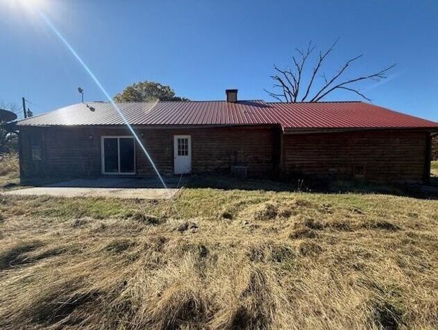 1228 PRIVATE ROAD 2366, Moberly, MO 65270