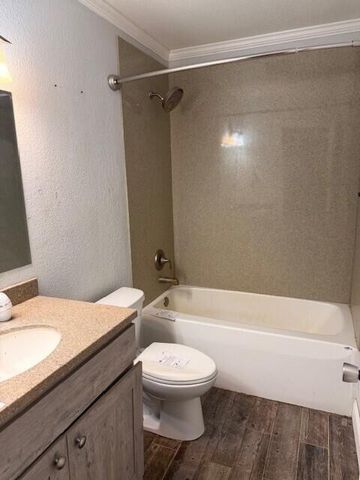 1228 PRIVATE ROAD 2366, Moberly, MO 65270