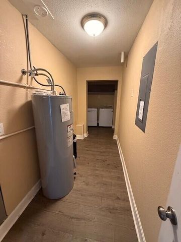 1228 PRIVATE ROAD 2366, Moberly, MO 65270