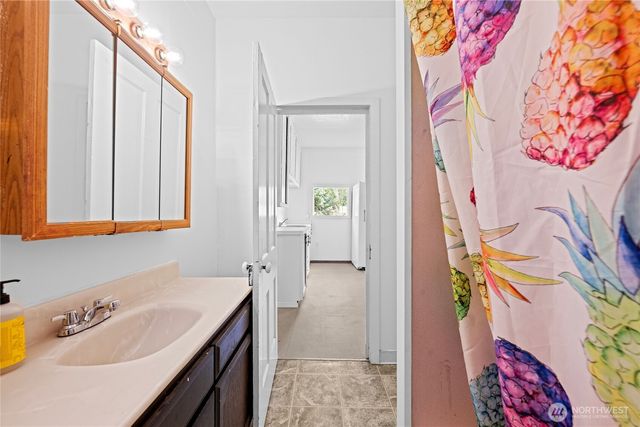 10205 Sandridge Road, Long Beach, WA 98631