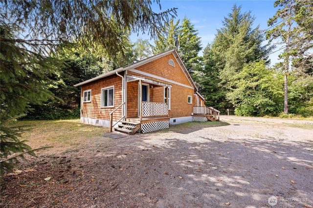 10205 Sandridge Road, Long Beach, WA 98631