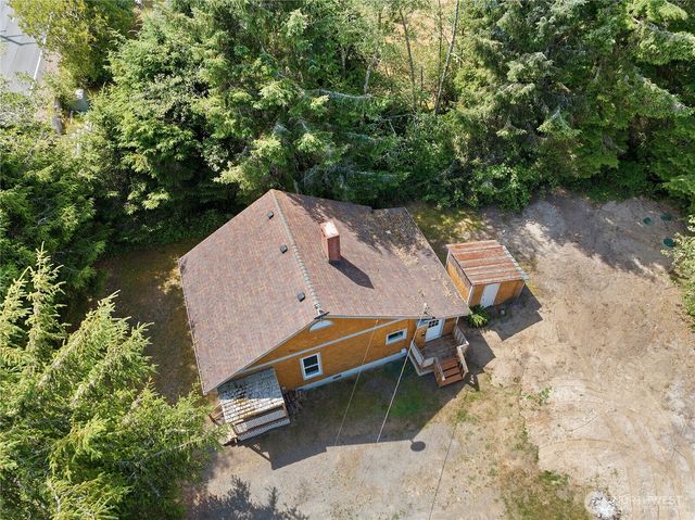 10205 Sandridge Road, Long Beach, WA 98631