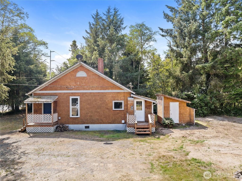 10205 Sandridge Road, Long Beach, WA 98631