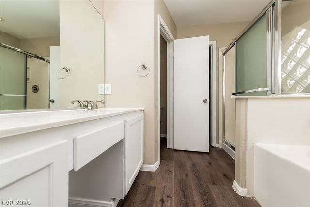 1605 Knoll Heights Court, North Las Vegas, NV 89032