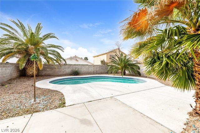1605 Knoll Heights Court, North Las Vegas, NV 89032