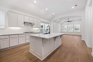 105 Great Oak LN, Georgetown, TX 78628
