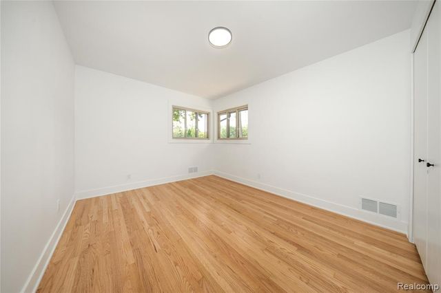 2129 Long Lake Shore Drive, West Bloomfield, MI 48323