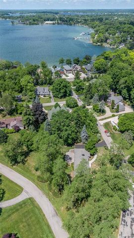 2129 Long Lake Shore Drive, West Bloomfield, MI 48323