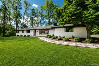 2129 Long Lake Shore Drive, West Bloomfield, MI 48323