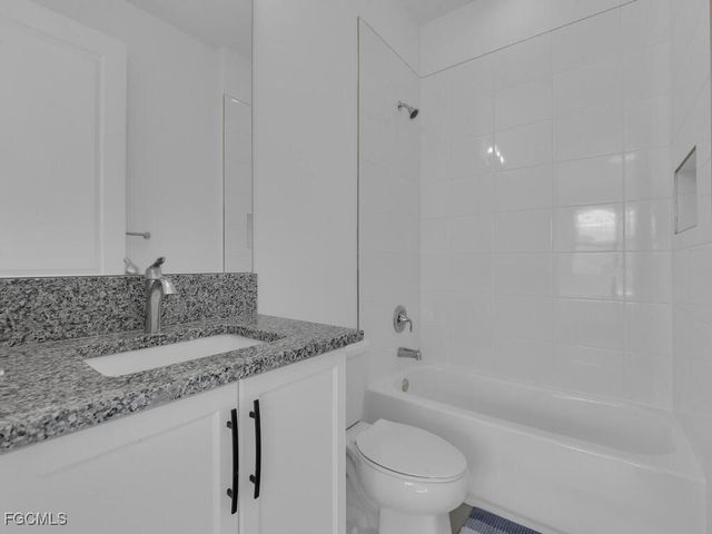 20152 Camellia Crosse LN, Estero, FL 33928