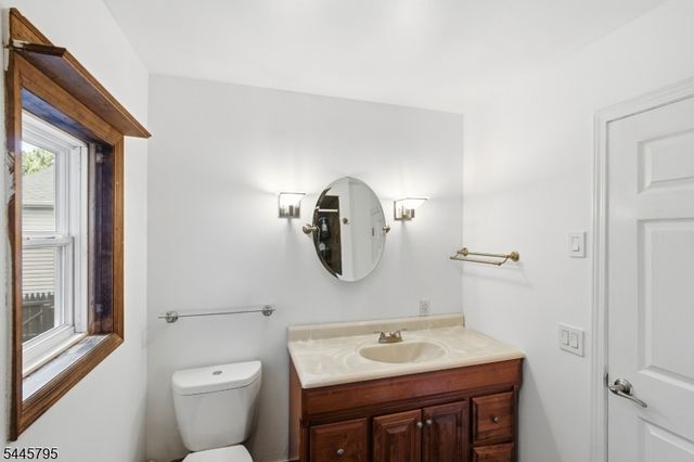814 Willis Pl, Roselle Park Boro, NJ 07204