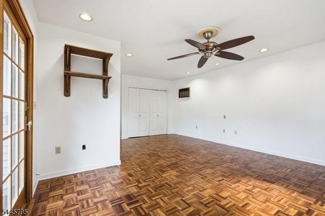 814 Willis Pl, Roselle Park Boro, NJ 07204