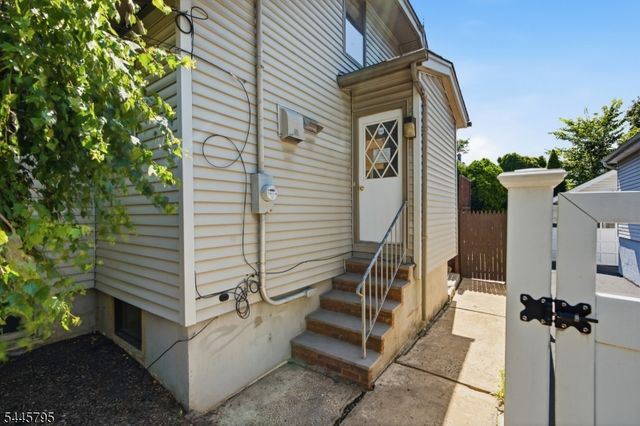 814 Willis Pl, Roselle Park Boro, NJ 07204