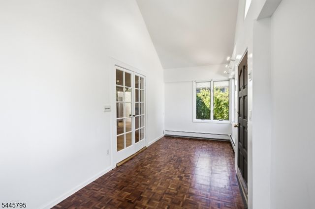 814 Willis Pl, Roselle Park Boro, NJ 07204