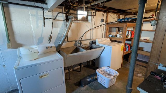 1112 Tulip Drive, Sturgis, MI 49091