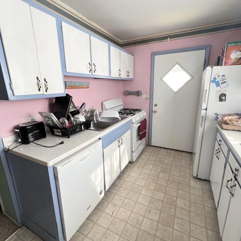 1112 Tulip Drive, Sturgis, MI 49091