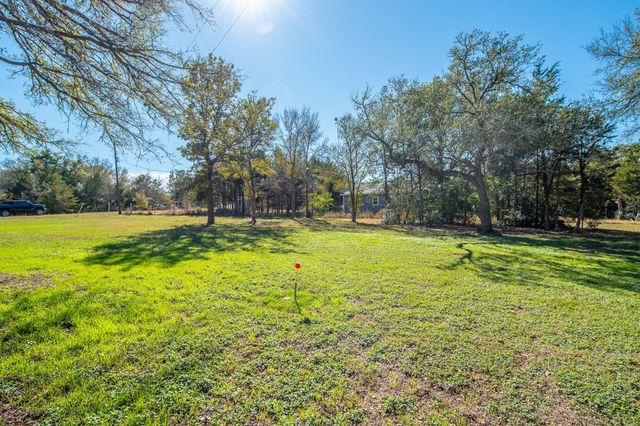 2200 Lake Ridge, Caldwell, TX 77836