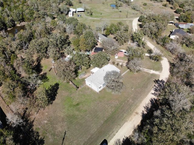 2200 Lake Ridge, Caldwell, TX 77836