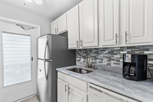 100 Doolen Court 313, North Palm Beach, FL 33408