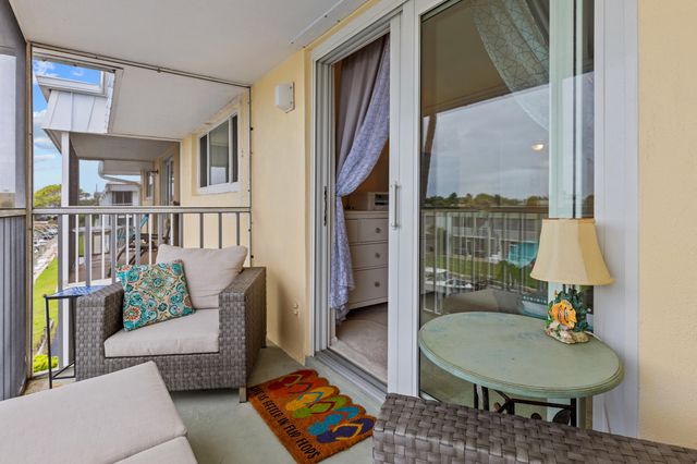 100 Doolen Court 313, North Palm Beach, FL 33408