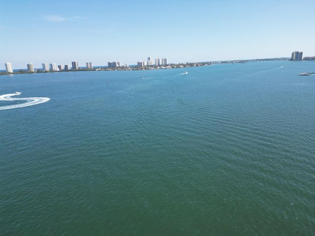 100 Doolen Court 313, North Palm Beach, FL 33408