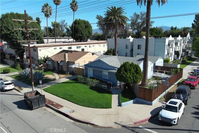 7402 Haskell, Van Nuys, CA 91406