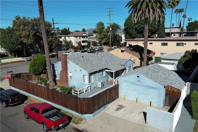 7402 Haskell, Van Nuys, CA 91406