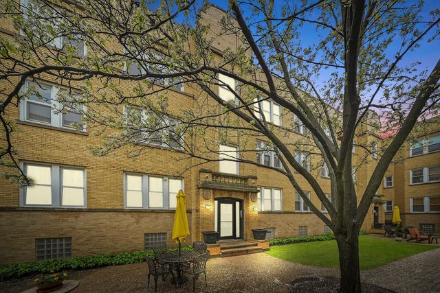 1338.5 W Estes Avenue 2N, Chicago, IL 60626
