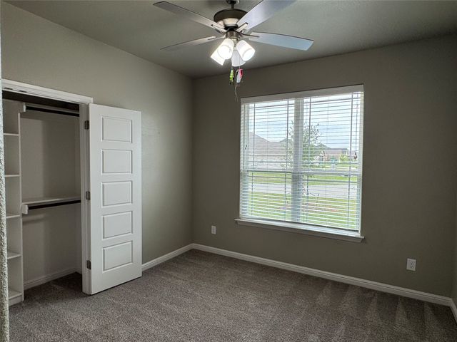 612 Sovereign Drive, Granbury, TX 76049