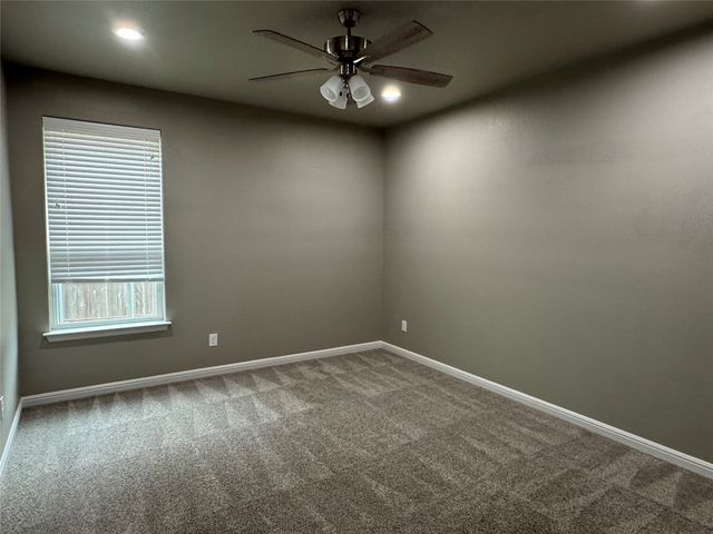 612 Sovereign Drive, Granbury, TX 76049