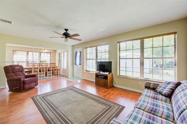 5726 Madison St, Hollywood, FL 33023