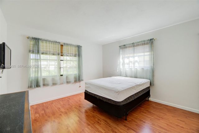 5726 Madison St, Hollywood, FL 33023