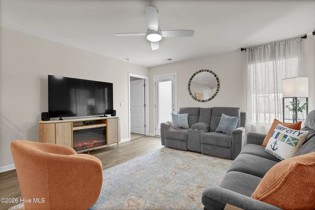1021 Course Lane, Surf City, NC 28445
