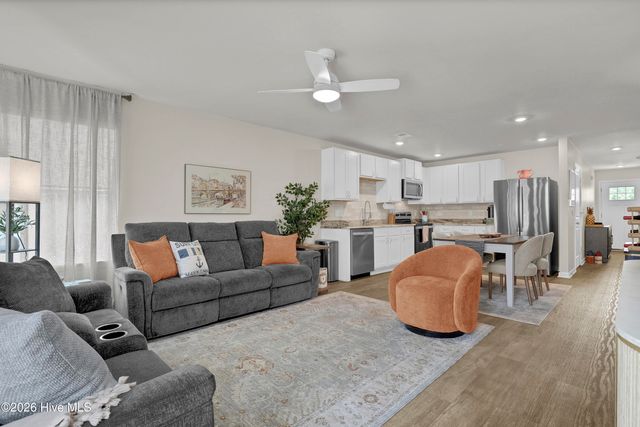 1021 Course Lane, Surf City, NC 28445
