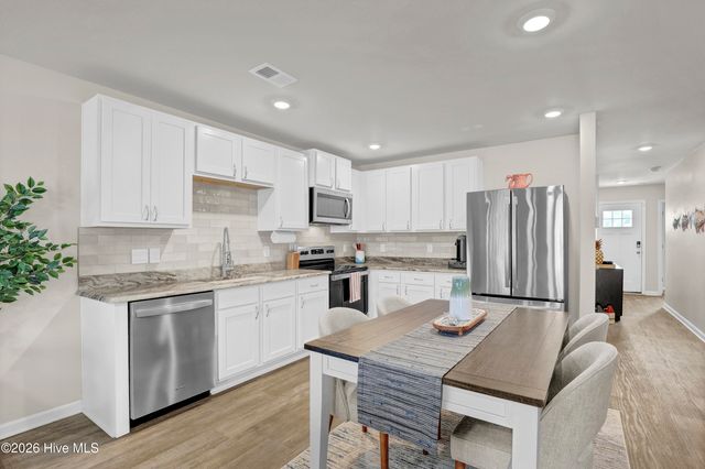1021 Course Lane, Surf City, NC 28445